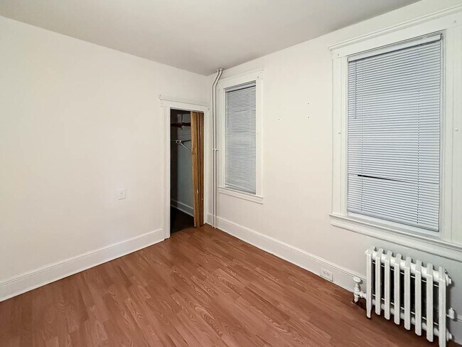 Building Photo - 186 Avenue C