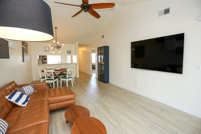 Building Photo - **ANNUAL OR SEASONAL RENTAL**