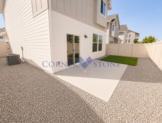 Building Photo - Brand New Home with Stunning Finishes!