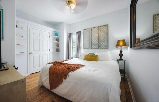 Building Photo - 2065 Peabody Ave