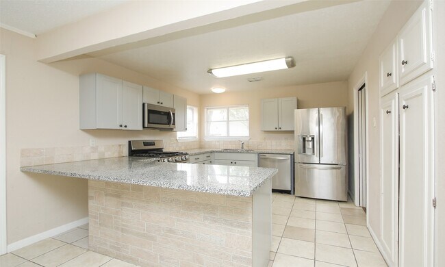 Building Photo - 6406 Ashton St