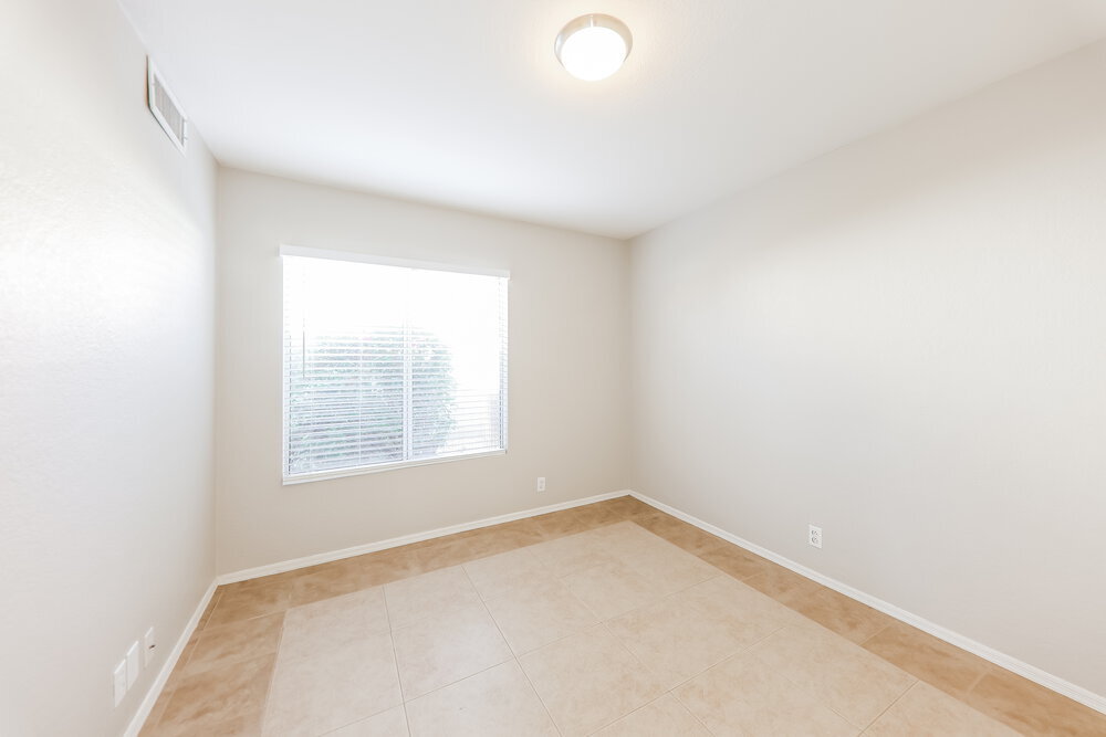 Building Photo - 7767 W Flynn Ln