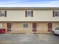 Building Photo - 45 Bruce Dr