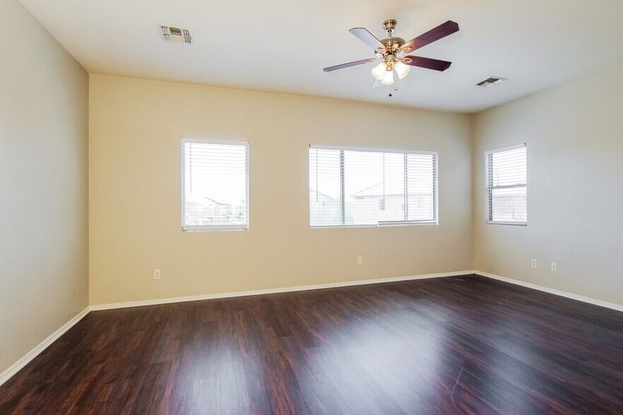 Building Photo - 9021 W Whyman Ave