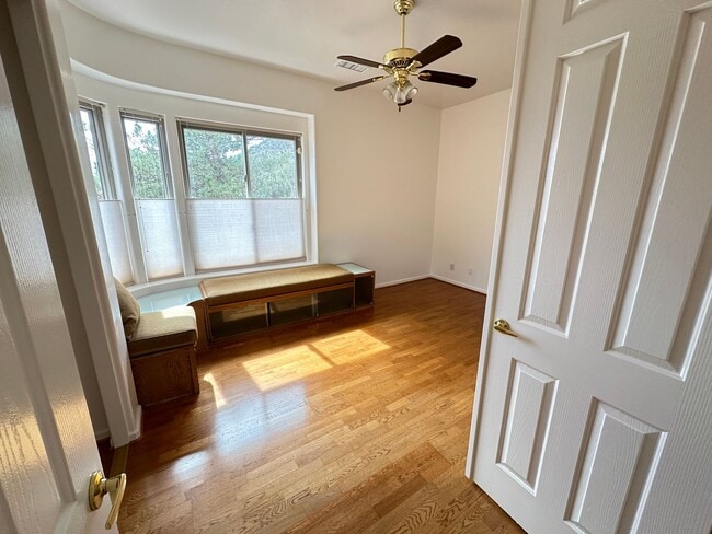 Building Photo - HOUSE - SEDONA - 4 BEDROOM HOME