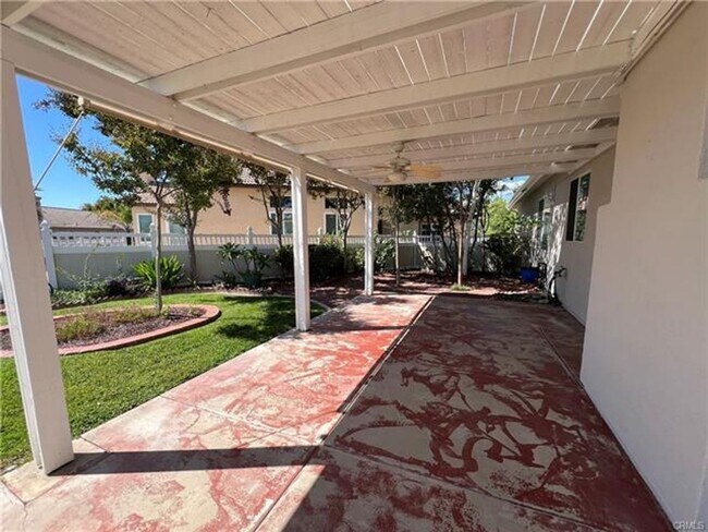 Building Photo - Stunning Single-Story with Million Dollar ...