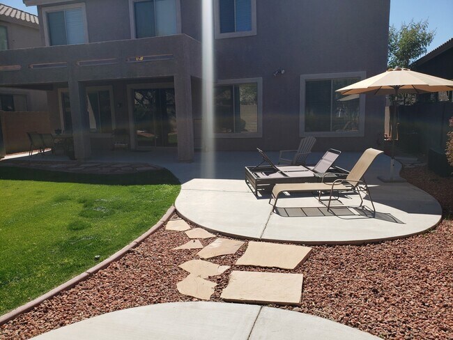 Building Photo - Gorgeous 4 Bed 3 Bath home in Anthem