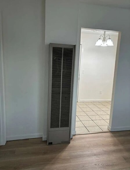 Building Photo - 3676 Euclid Ave