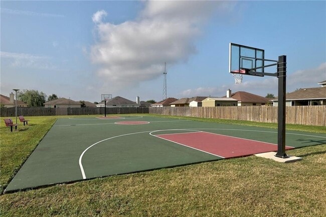 Building Photo - 317 McCoy Ln