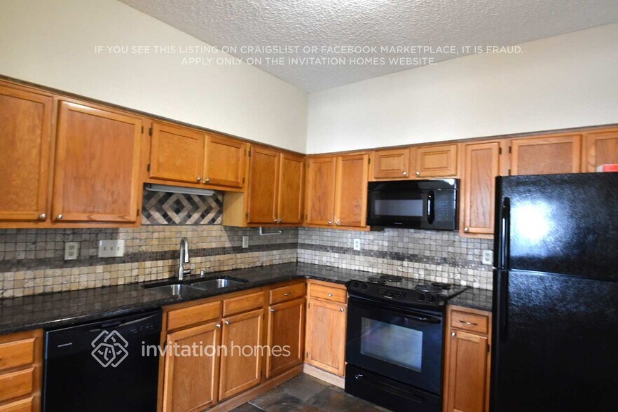 Building Photo - 1101 Gretna Green Dr