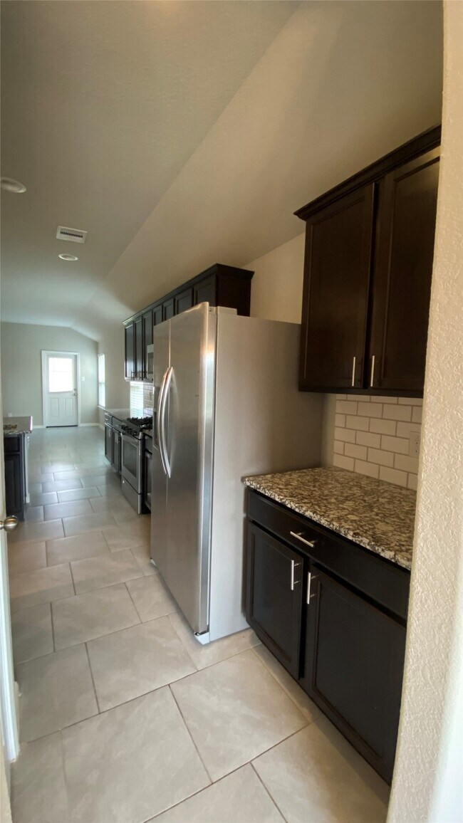 Building Photo - 29506 Breakwater Dr