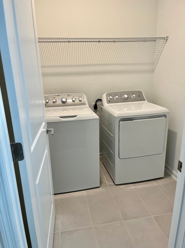 Building Photo - 1433 Waverunner Ln