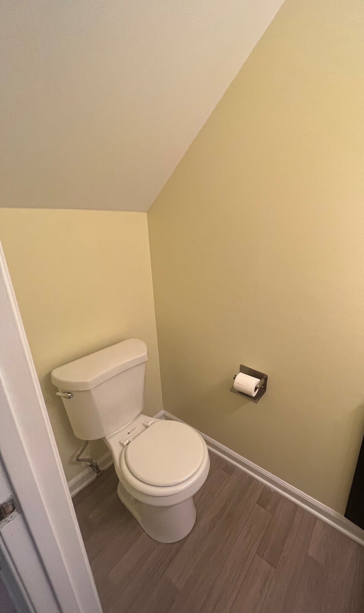 Downstairs Half Bath - 1035 Willow Green Dr