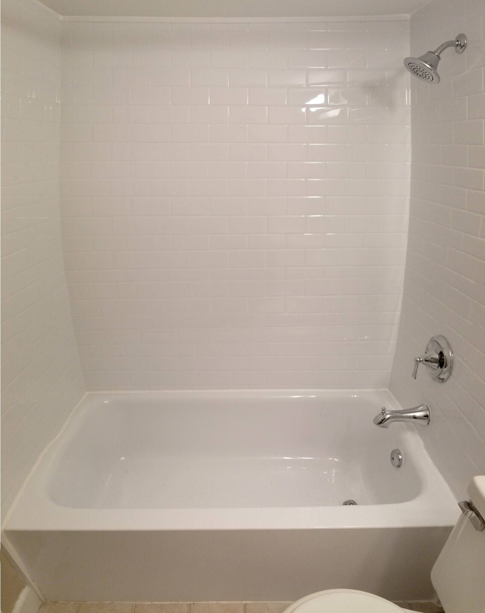 Bathroom - 542 6th W St