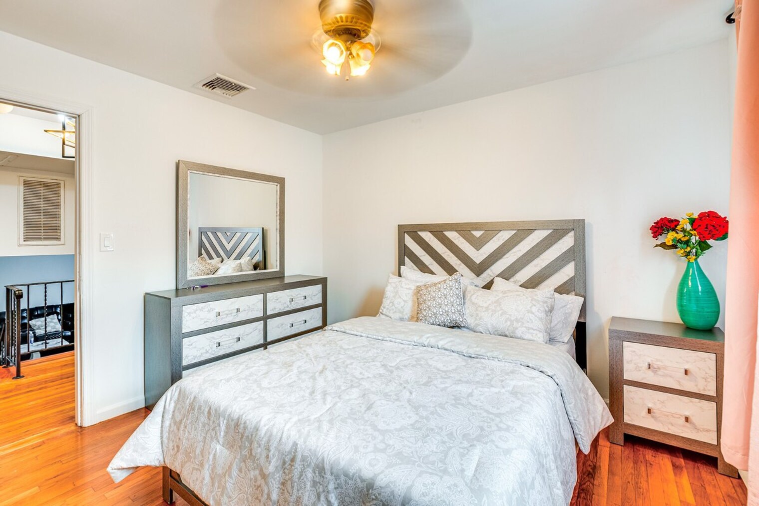 Building Photo - 2851 Debra Way