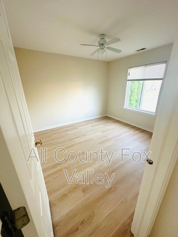 Building Photo - 2842 Cedar Glade Dr