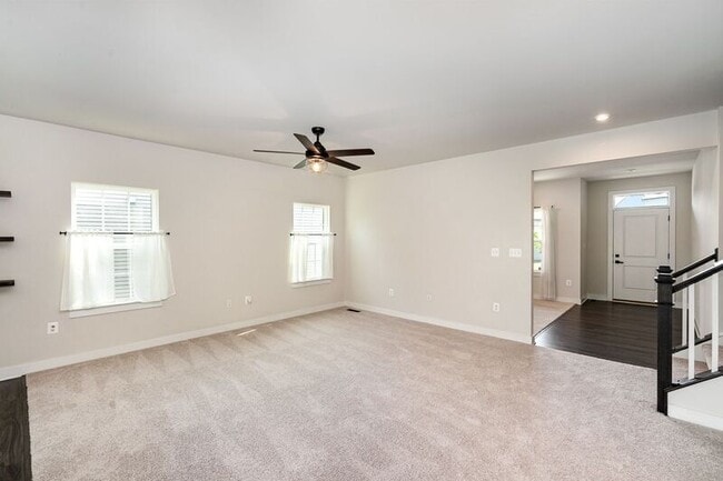 Building Photo - 1216 City View Ln