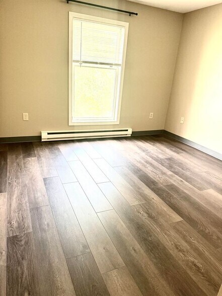 Building Photo - 130 Eastern, Unit #302