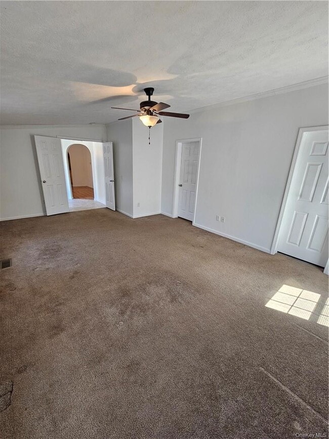 Building Photo - 3 Wildwood Rd