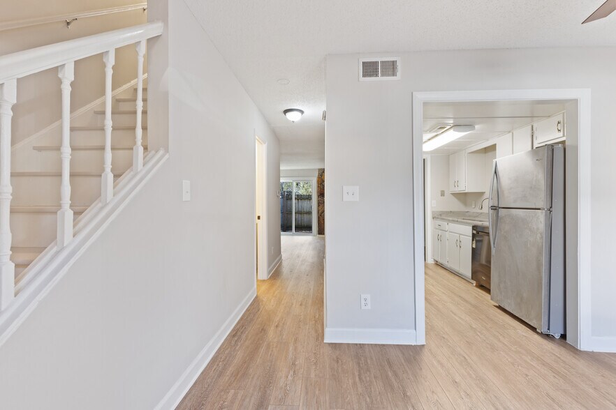 Building Photo - 3887 Moran Way