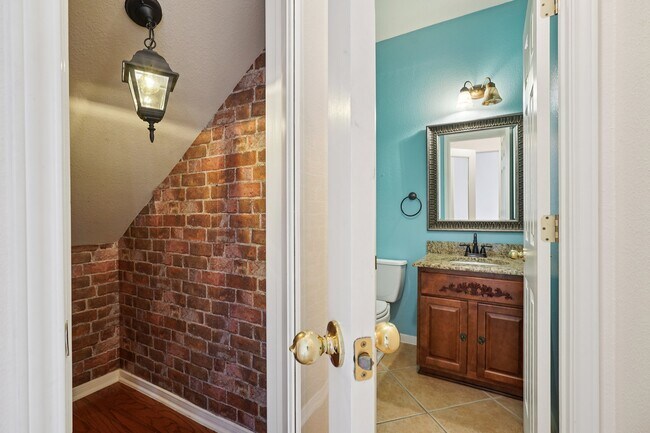 Building Photo - 519 Catanbo Ct