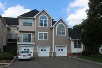 Building Photo - 202 Rip Van Dam Ct