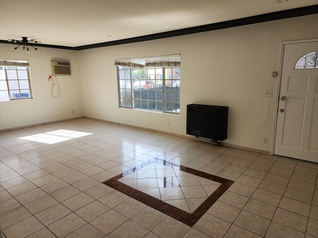 Building Photo - 3bd Home available for rent