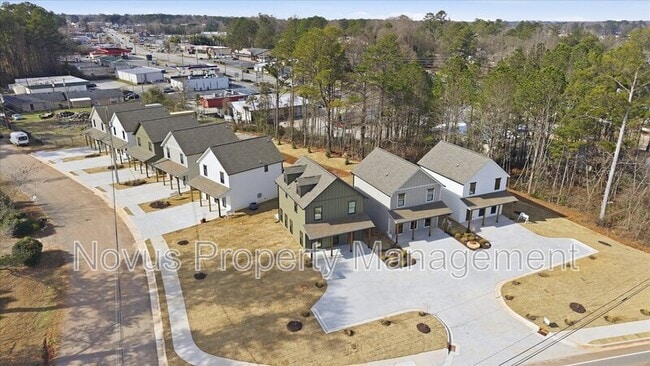 Building Photo - 105 Carroll Cir