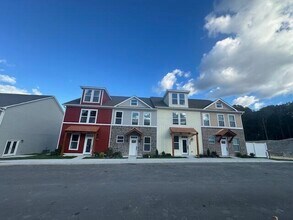 Building Photo - 1923 Cypress Ln