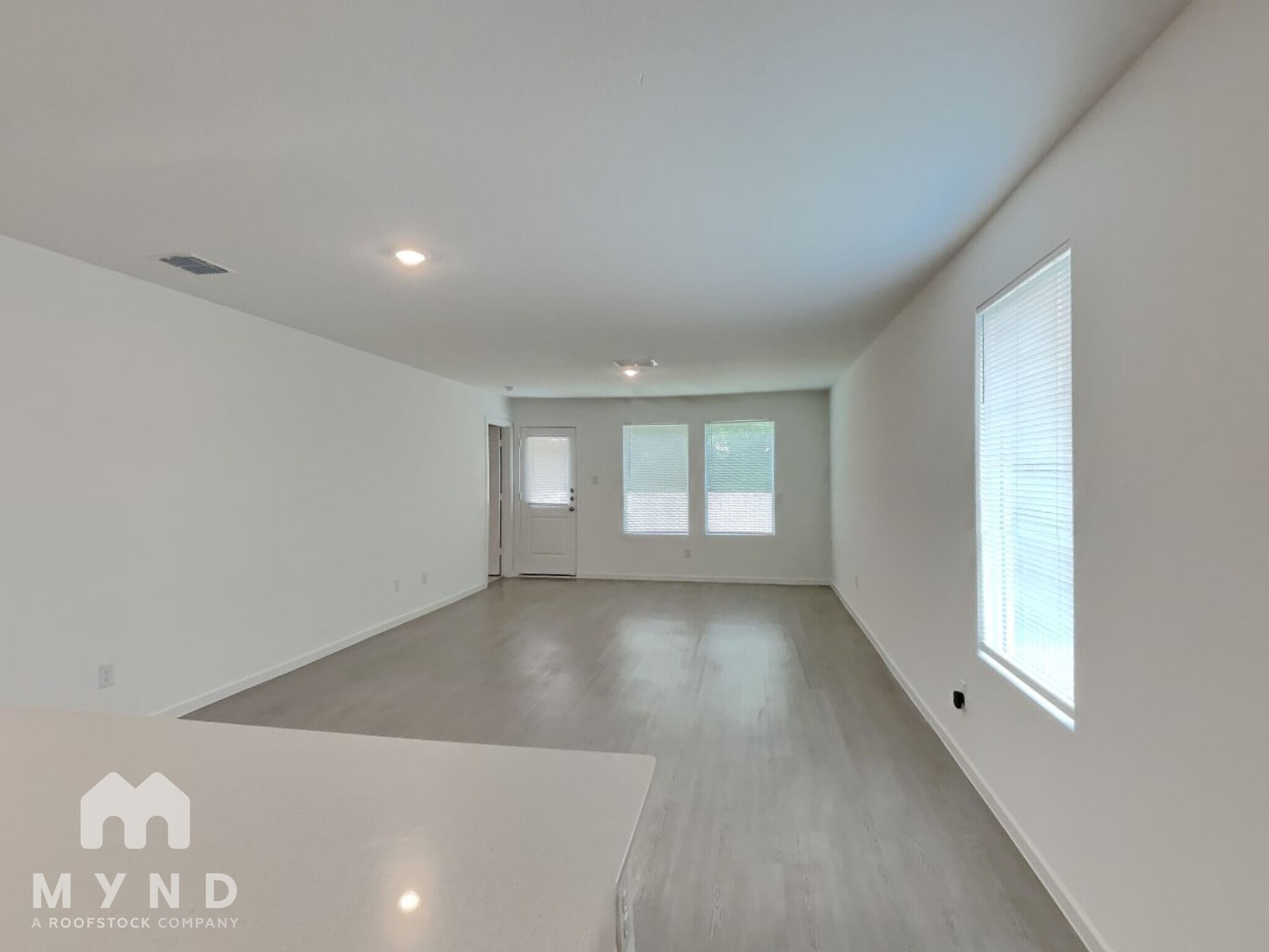 Building Photo - 242 Willow Wy