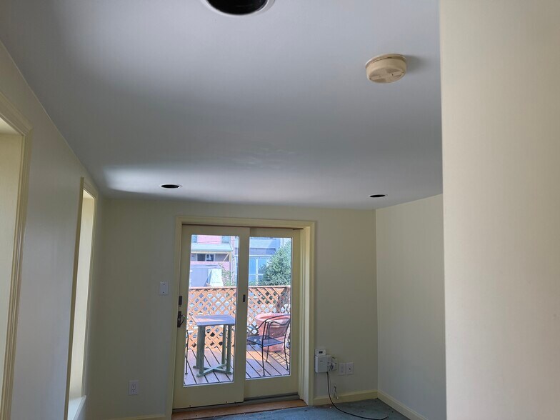 Building Photo - 2321 Fairmount Ave