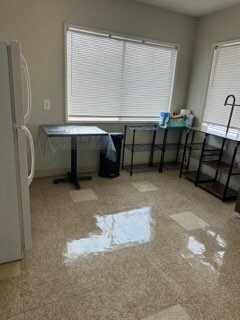 Building Photo - 323 S Chelan Ave