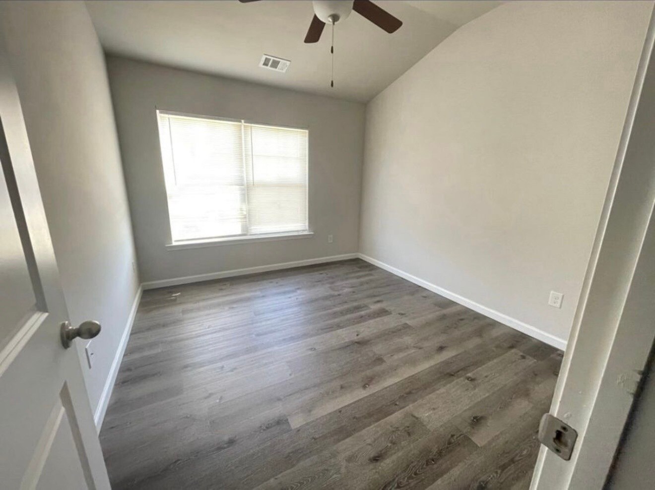 Building Photo - 1526 Brookmere Way