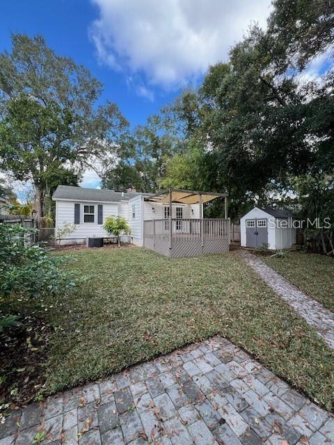 Building Photo - 1312 E Kaley St