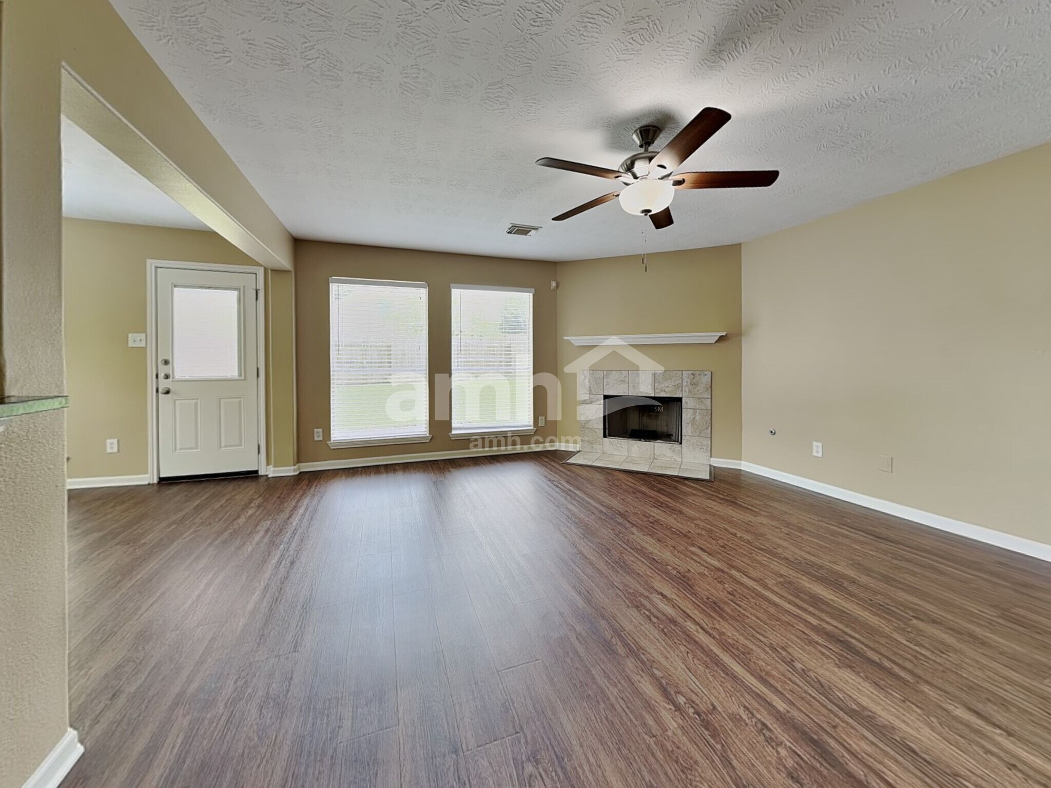 Building Photo - 12227 Lavon Dr