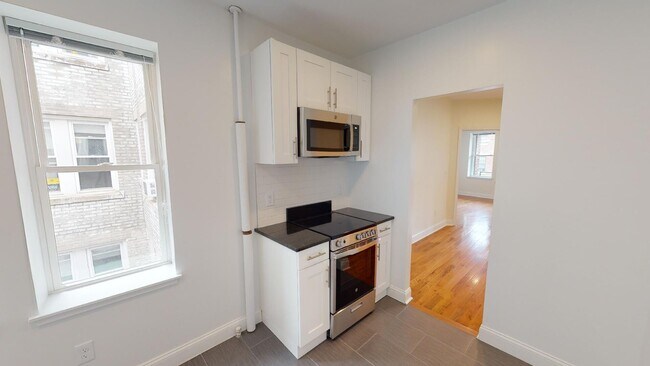 Building Photo - 123 Sutherland Rd