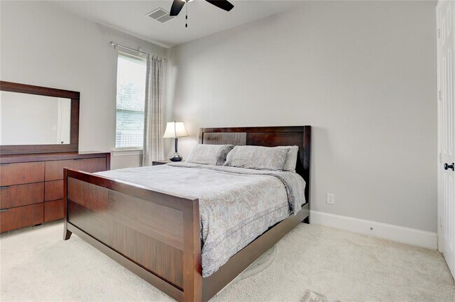 Building Photo - 10727 Stone Isle Ct