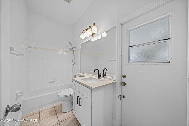 Building Photo - 3221 Windsor Estates Dr