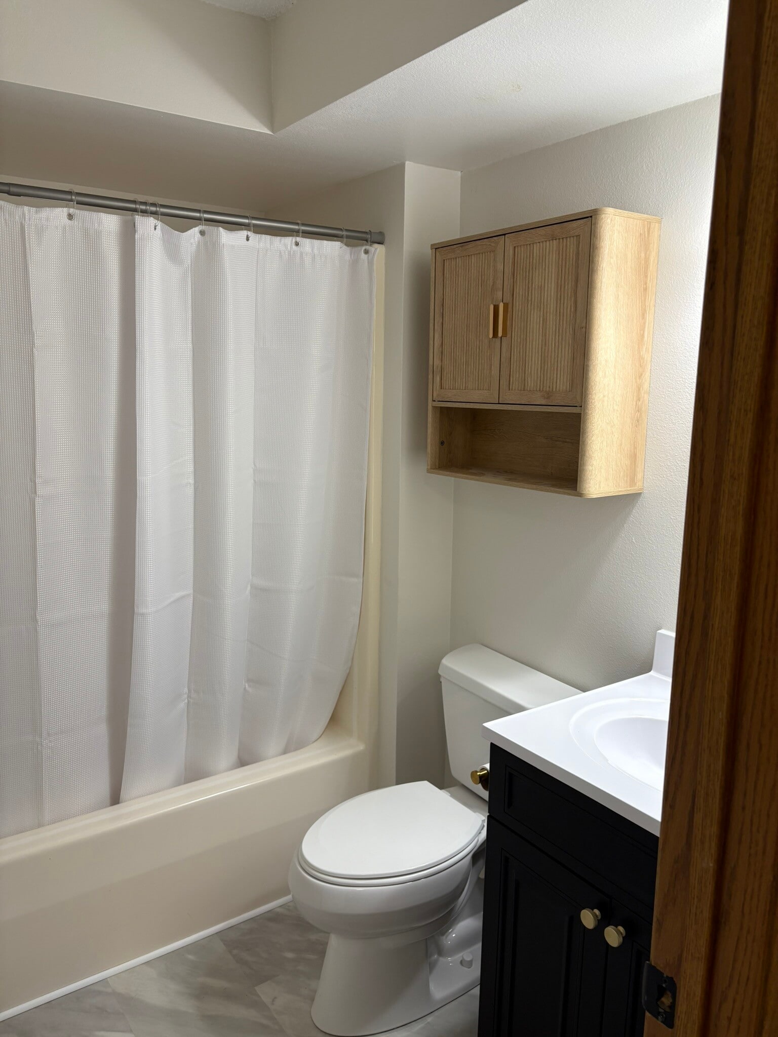 Building Photo - 830 Dover St