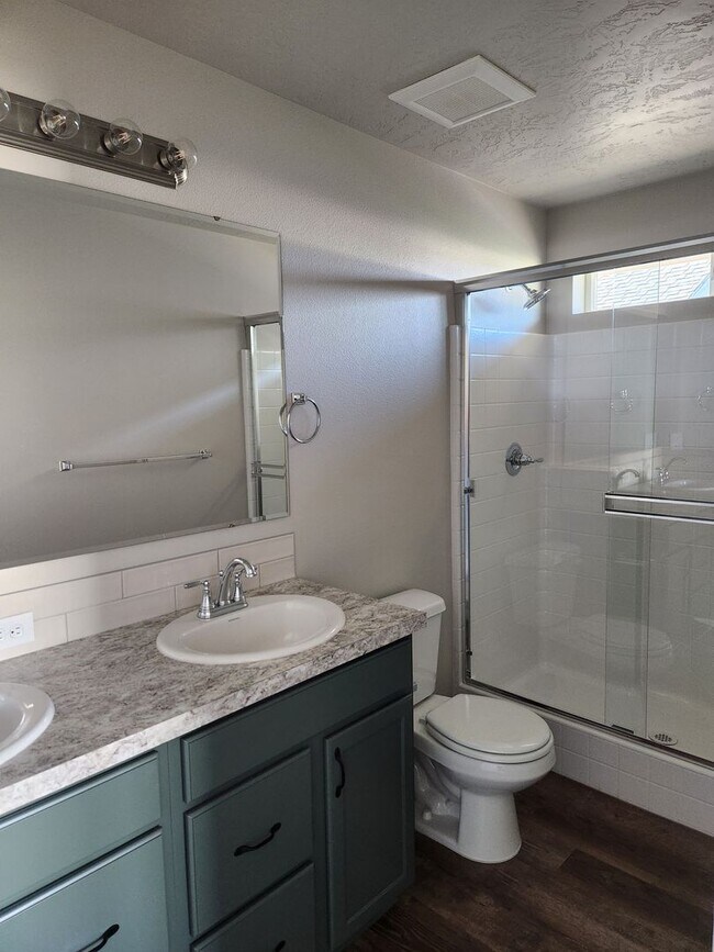 Building Photo - Beautiful 3 bed 2 bath home in Nampa just off Ustick and Midland Blvd