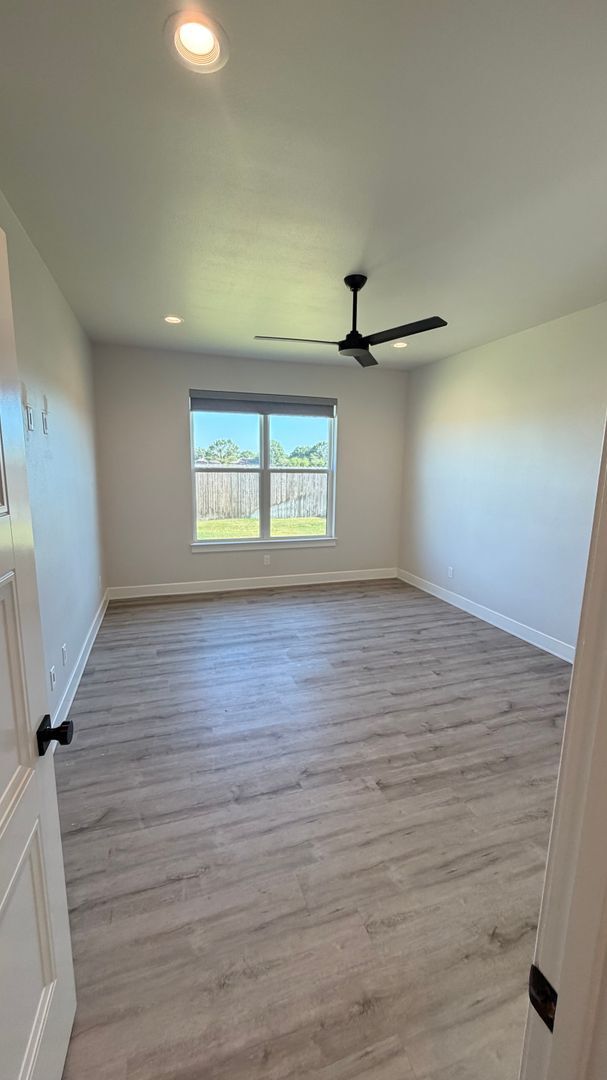 Building Photo - 5014 Cranbrook Dr