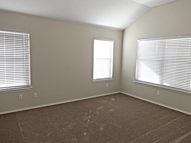Building Photo - 9056 Weller Ln