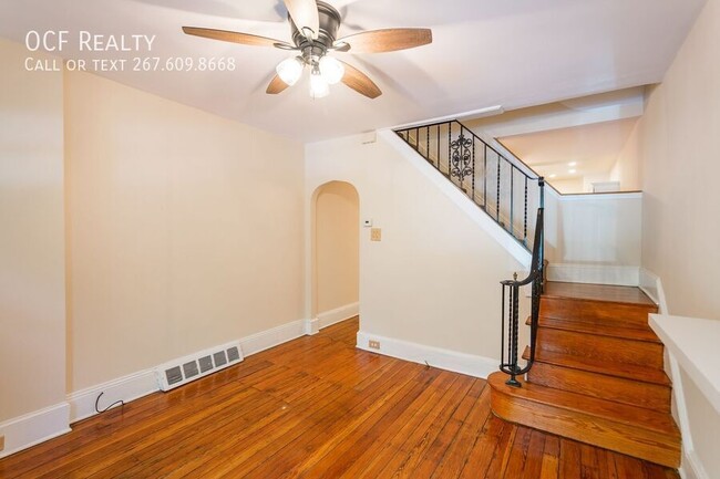 Building Photo - 4562 Silverwood St