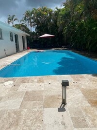 Building Photo - Southwest 90th Terrace, Miami, FL 33186 - 3 BR 2 BA house