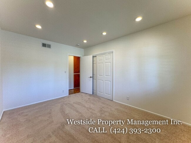 Building Photo - 16951 Ivadel Pl