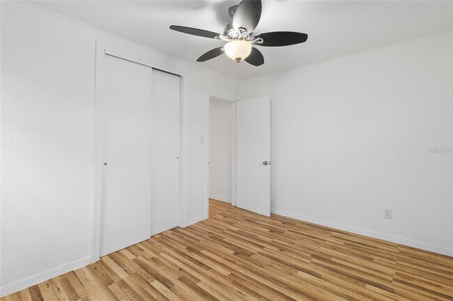 Building Photo - 452 45th Ave N