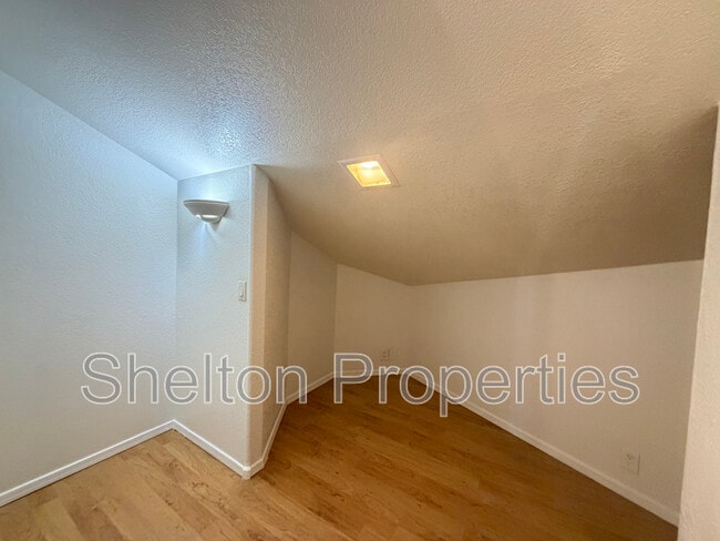 Building Photo - 18833 N 43rd Pl