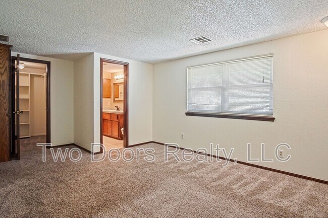 Building Photo - 6708 Elk Canyon Rd