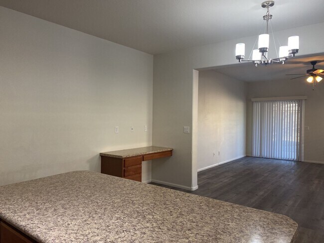 Building Photo - Spacious 3-Bedroom + Den Home in San Tan V...
