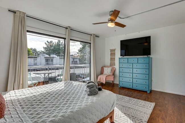 Building Photo - 7720 E Heatherbrae Ave